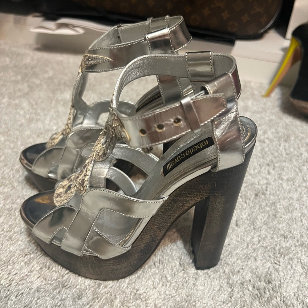 Roberto Cavalli Silver Heels with Strappy Design